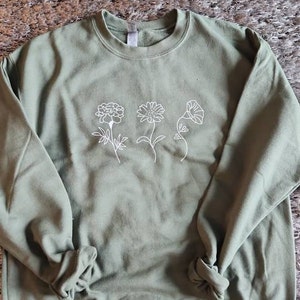 Custom Birth Month Birth Flower Sweatshirt, Gift for Her, Flower Tshirt ...