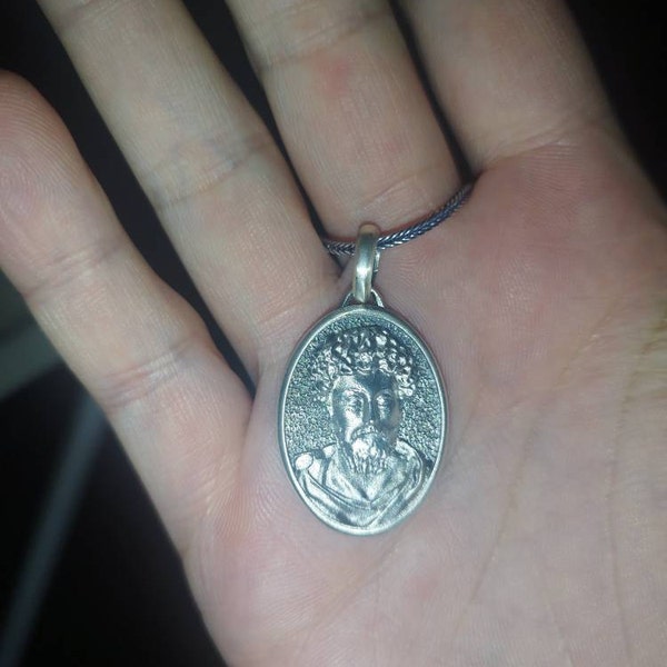 Our Lady of Graces Miraculous Medal Pendant Necklace in Sterling Silver