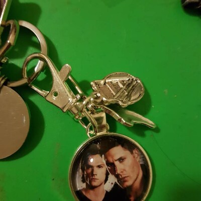 Supernatural Dean Necklace Tojwi Upernatural Dean Winchester Mask Pendant Necklace Two-Sided Supernatural Fan Jewelry