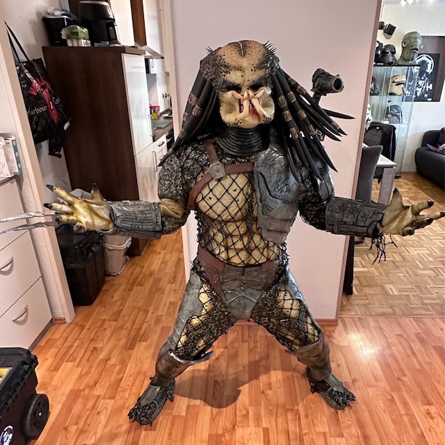 Classic Predator Costume