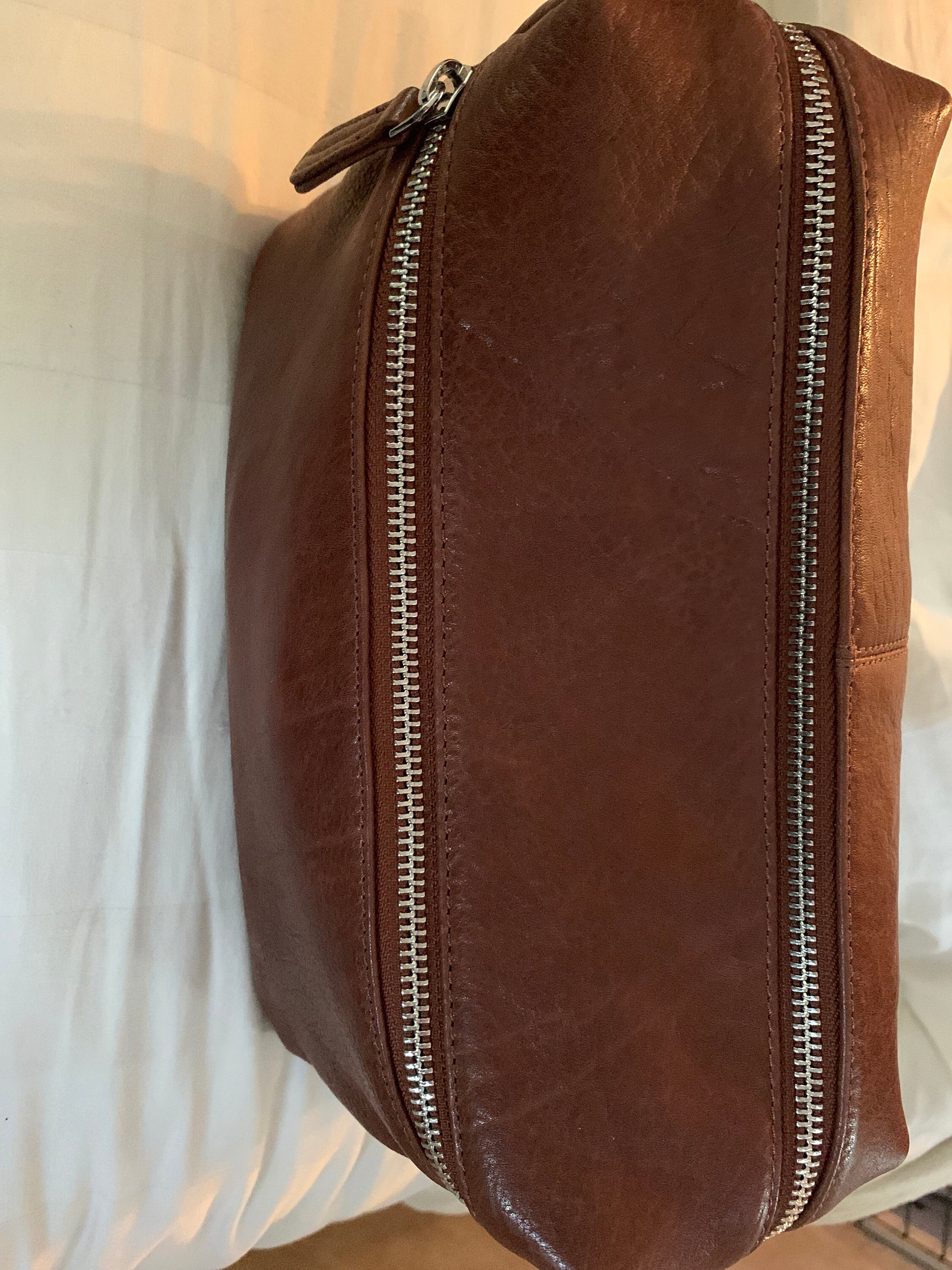 Personalized leather toiletry bag - Dopp kit - Christmas - Anniversary gift for him - For husband - Leather travel bag - For dad - boyfriend