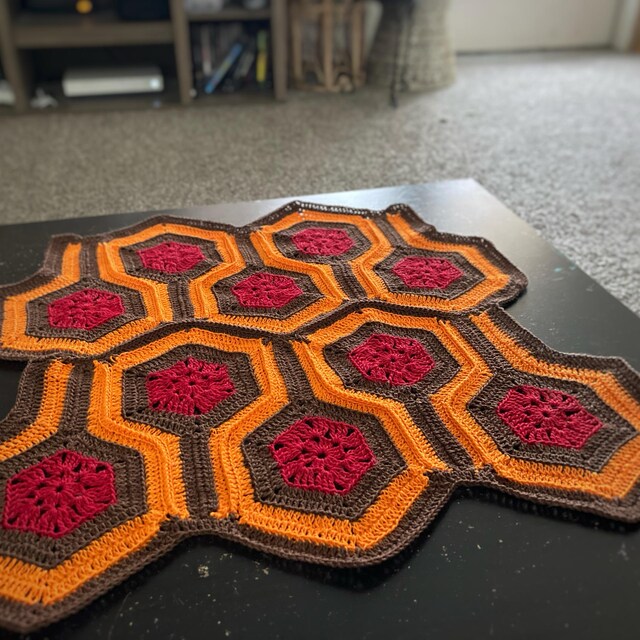 Crochet Pattern — the Shining Blanket, Geometric Throw Afghan