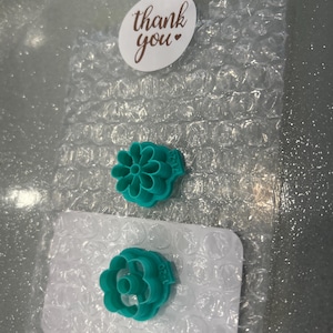 Loise added a photo of their purchase
