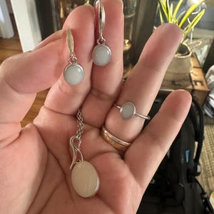Belén added a photo of their purchase
