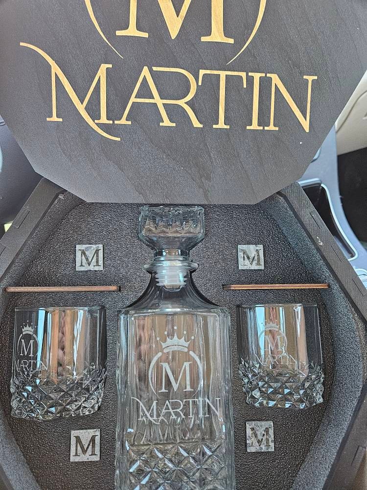 Personalized Glasses, Whiskey Decanter Set, Christmas Gift, Whiskey Stones, Bourbon Decanter Set, Whiskey Glasses, Fathers Gift, Gift fo Him