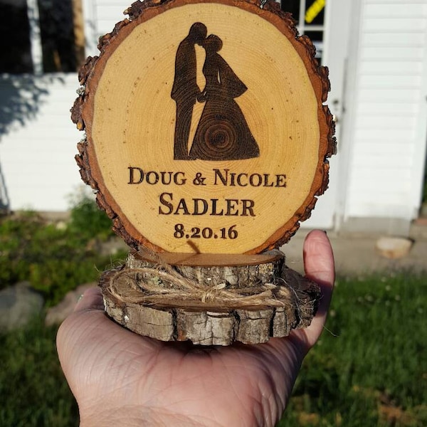 Bride and Groom Cake Topper, Rustic Wood Wedding Top, Engraved Wooden ...