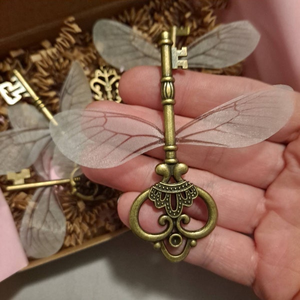Large Flying Keys - Antique Bronze, Unique and Handmade - Beautiful Set ...