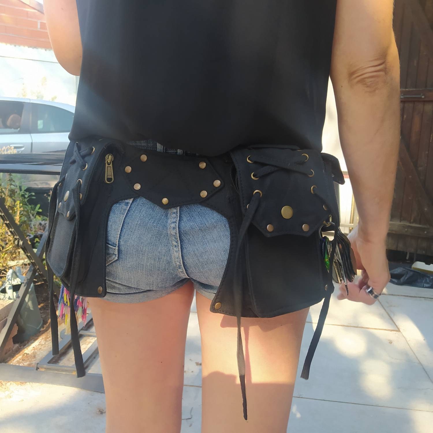 Pocket belt ~ Utility belt ~ Festival and travel hip bag ~ With 5 pockets ~ Black cotton ~ Unisex ~ The Celticbelt