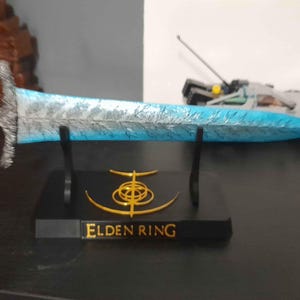手作りのエルデンリングの金属工芸品、モグウィンの聖なる槍、マレニア