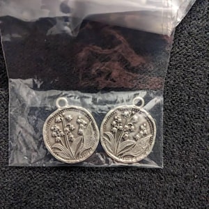 Kasie added a photo of their purchase
