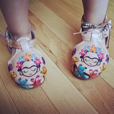huaraches frida kahlo