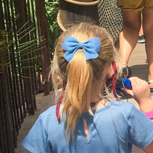 The Gracie Bow: White Silk Seersucker Bow Little Girls | Etsy