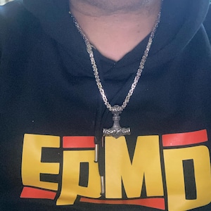 Luis added a photo of their purchase