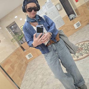 Svetlana added a photo of their purchase