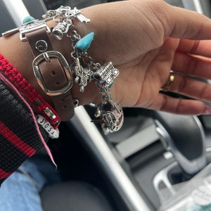 Josalyn added a photo of their purchase