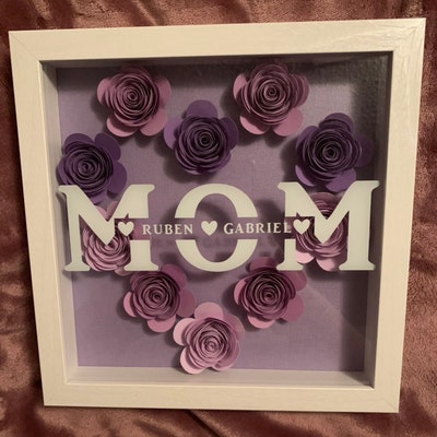Mother's Day Gift Personalized Mom Flower Shadow Box - Etsy