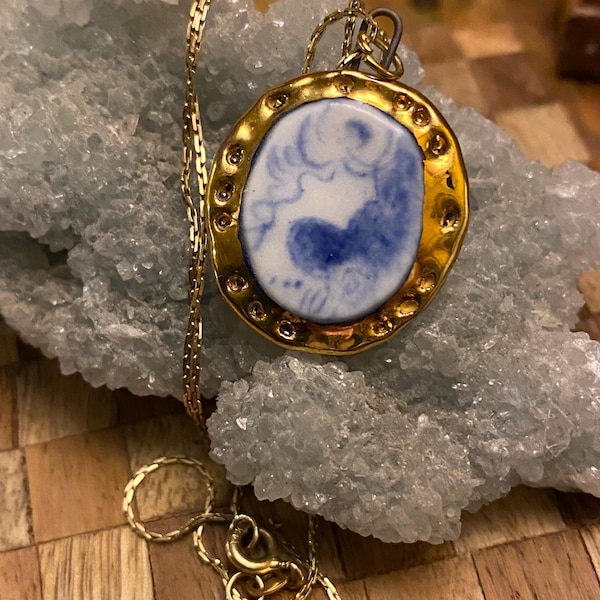 Mini Fish Charm in Ivory