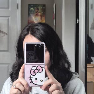 Kira added a photo of their purchase