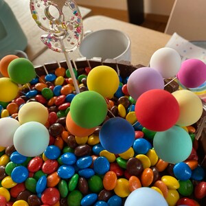 60 Stück Essbare Weihnachts-Tortendeko – Oblaten-Topper Für Kuchen, Cupcakes & Muffins | Weihnachtsmotive, Zuckerfrei | Inkl. 60 Papierstifte