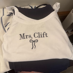 Taylor added a photo of their purchase