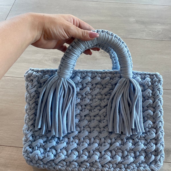 Sac en forme de coeur artisanal femme, bandoulière bohème chic crochet