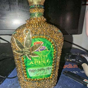 Jo'Le added a photo of their purchase