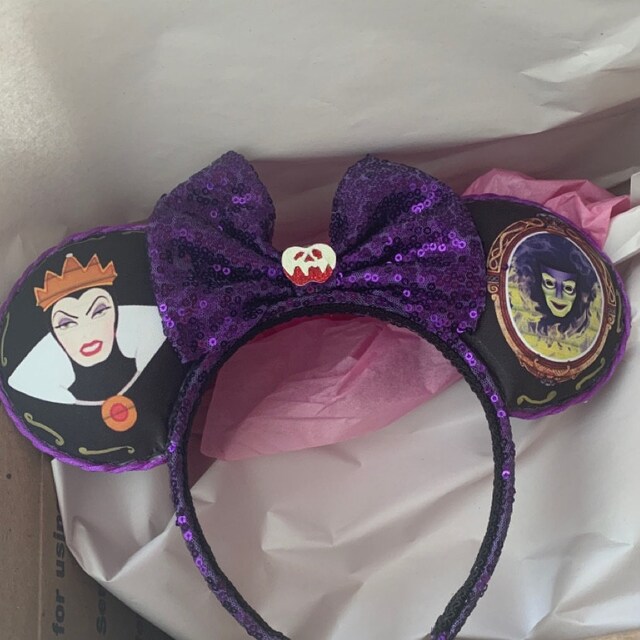Evil Queen and Evil Mirror Mickey Ears/snow White Mickey  display picture 3