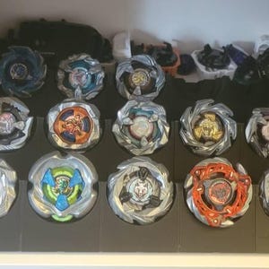 ベイブレードX ディスプレイスタンド - Etsy 日本