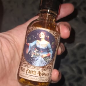 Alissyn added a photo of their purchase
