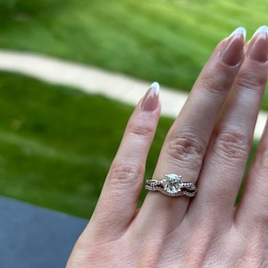 Taylor added a photo of their purchase
