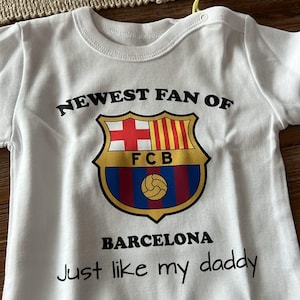 Fc Barcelona Set Bebè: Body + Bavaglino Ufficiale – Collezione 24 Mesi, Cotone - 3