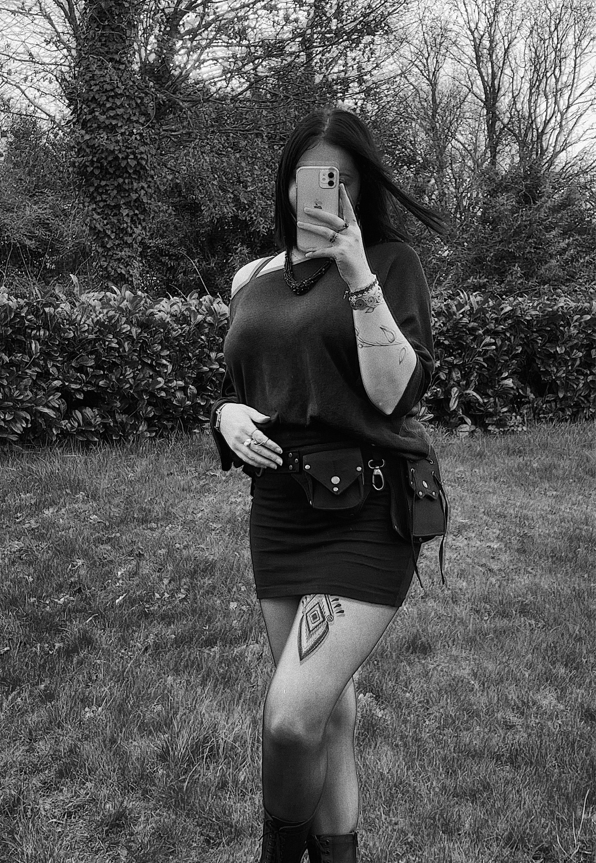 Pocket belt ~ Utility belt ~ Festival and travel hip bag ~ With 5 pockets ~ Black cotton ~ Unisex ~ The Celticbelt