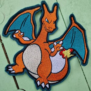 刺繍デザイン ポケモン リザードン、ポケモン リザードン 刺繍デザイン