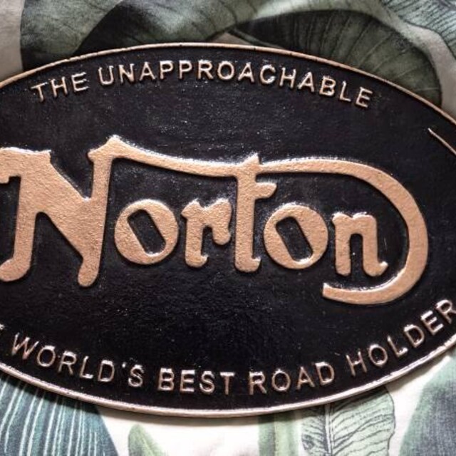 Cast Iron Norton Road Holder Motorbike Black/gold Oval Metal Sign
