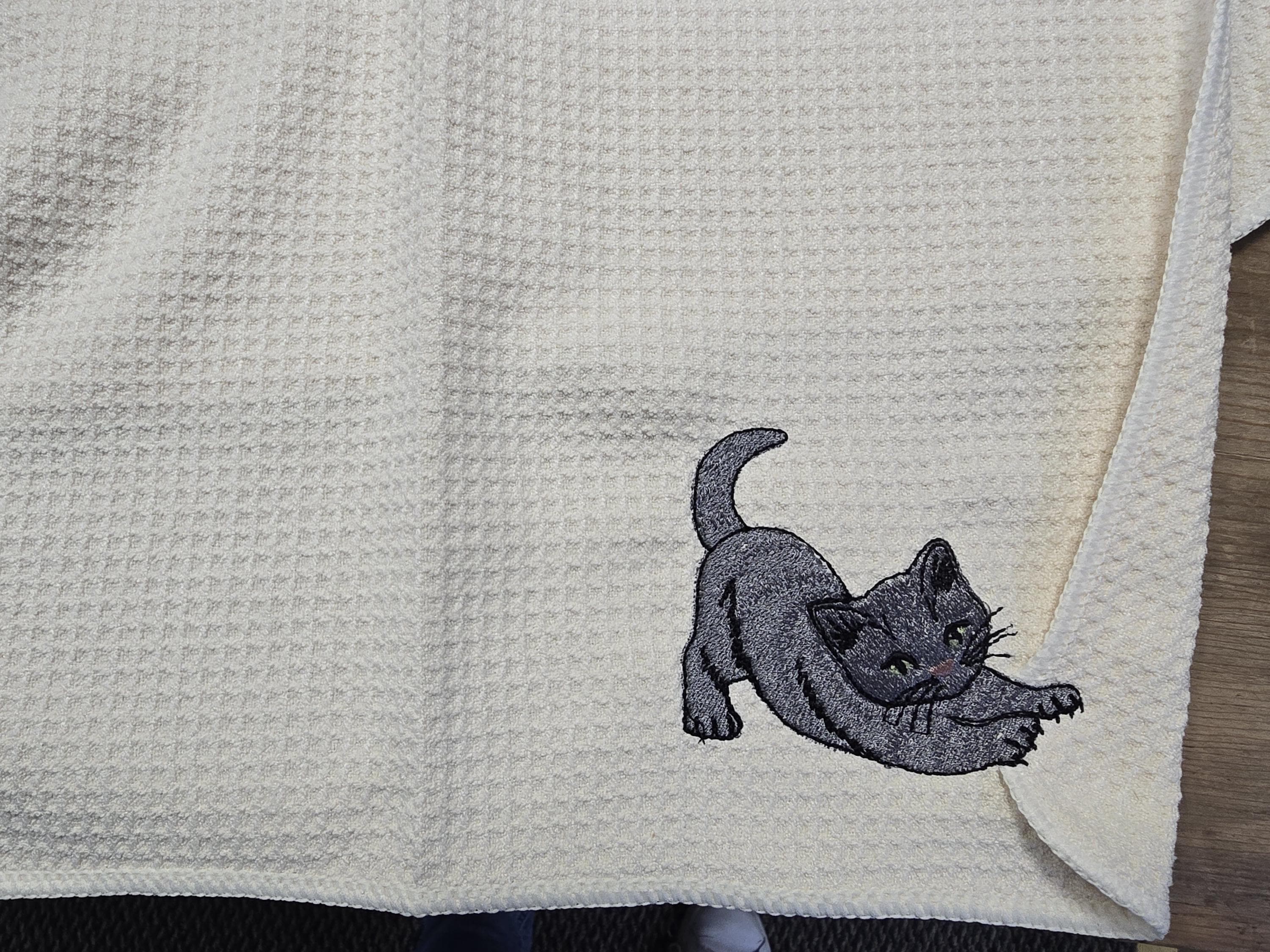 Customer project using Lovely Scratching  Kitty embroidery design