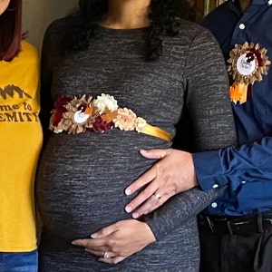 Maternity Sash For Baby Shower Cheerupp Goals Or Bows Maternity Sash Kit, Blue Or Pink Soccer Baby Shower Belly Belt And Mom To Be Dad To Be Corsage Pins, New Parents Pregnancy