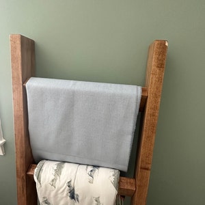 MyGift Escalera de manta de madera maciza gris vintage con 4 peldaños y  soporte para revistas, toallero de baño inclinado en la pared con estante  de