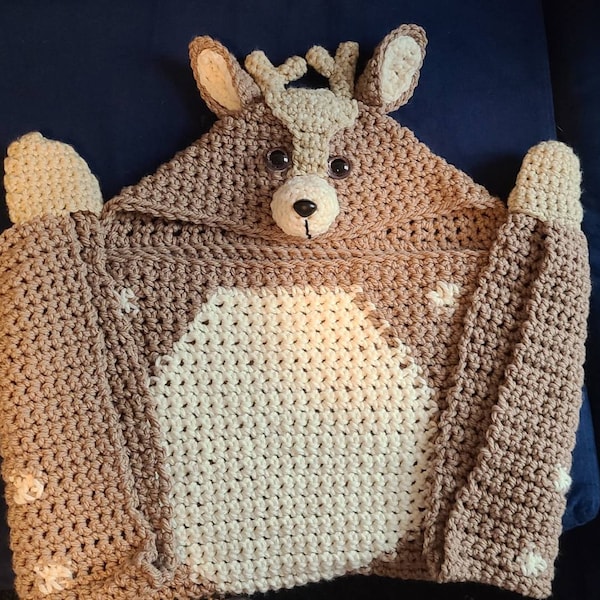 Deer Pattern Print Hooded Blanket