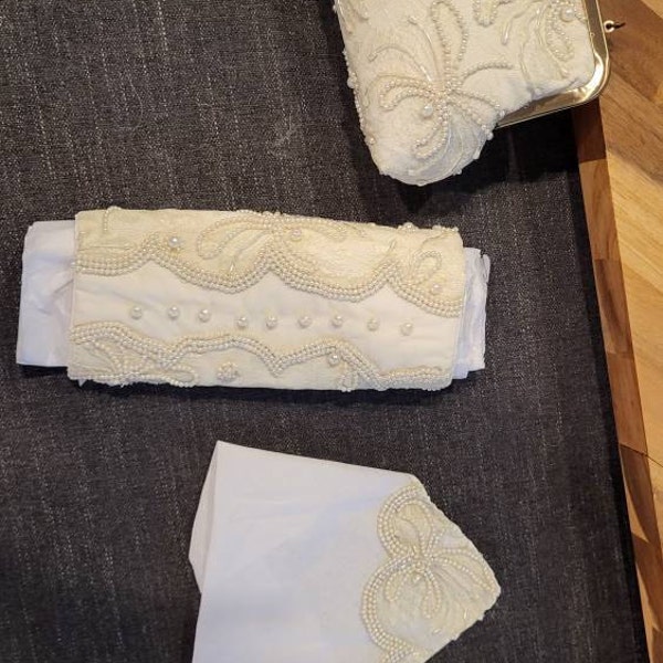 RING SCARF CLUTCH IN HONOUR OF HEIRLOOMS main image 1