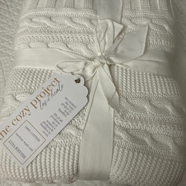 blue-floral-block-print-pillow-cover-blue-floral-pillow-cover-designer