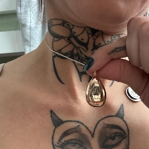 Rachel added a photo of their purchase