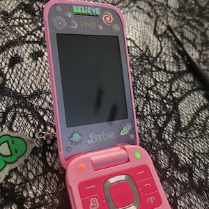 Ross added a photo of their purchase