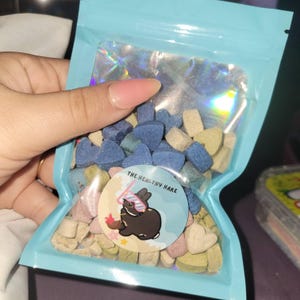 Samantha added a photo of their purchase
