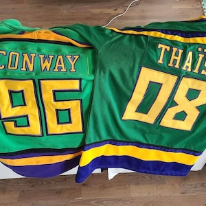 Youth Charlie Conway #96 Mighty Ducks Green Jersey M