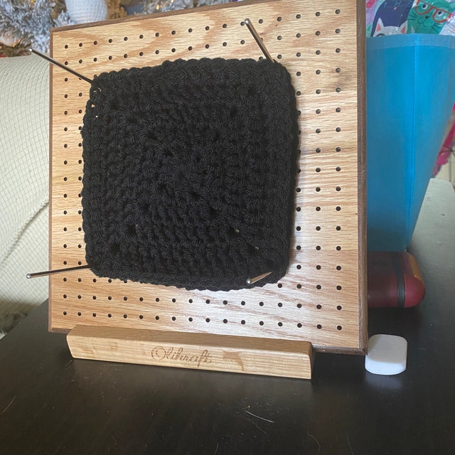 Wooden Blocking Board Granny Crochet Board Crafting Accessories with Small  Holes for Setting Sewing Knitting Artwork 19.5cmx19.5cm