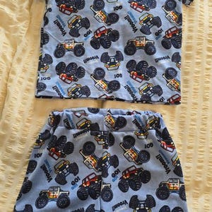 Ashleigh added a photo of their purchase