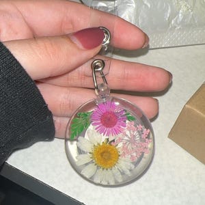 Taylor added a photo of their purchase