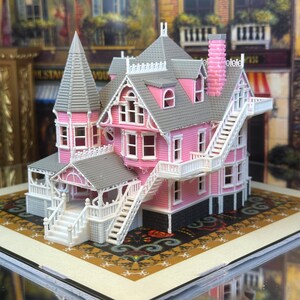 Small COLOR N-scale Miniature “the Pink Palace” Victorian House (1