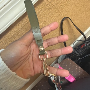 Zahria added a photo of their purchase