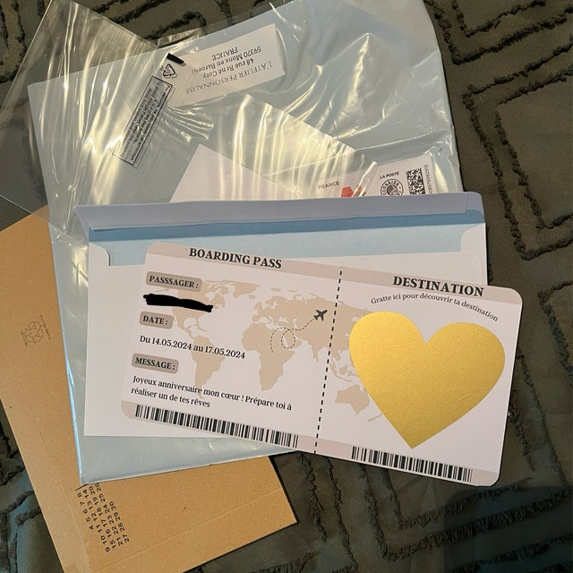 Carte à Gratter Golden Ticket - Cadeau Surprise Personnalisable Destination
